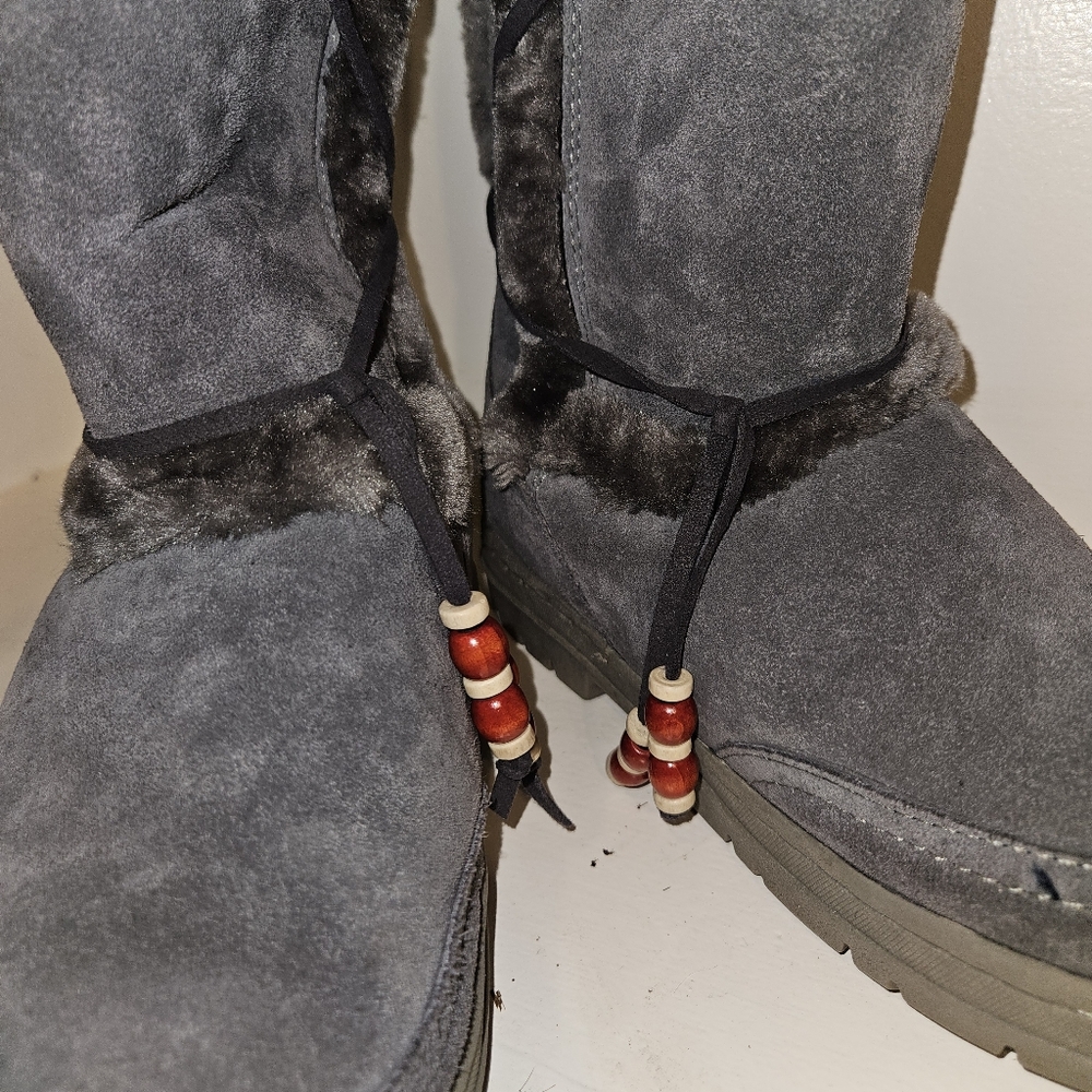 WOMEN'S AUTHENTIC UGGS ULTRA TALL GRAYl #5359 BOOTS SIZE 9 W/ BEADS - Picture 4 of 13